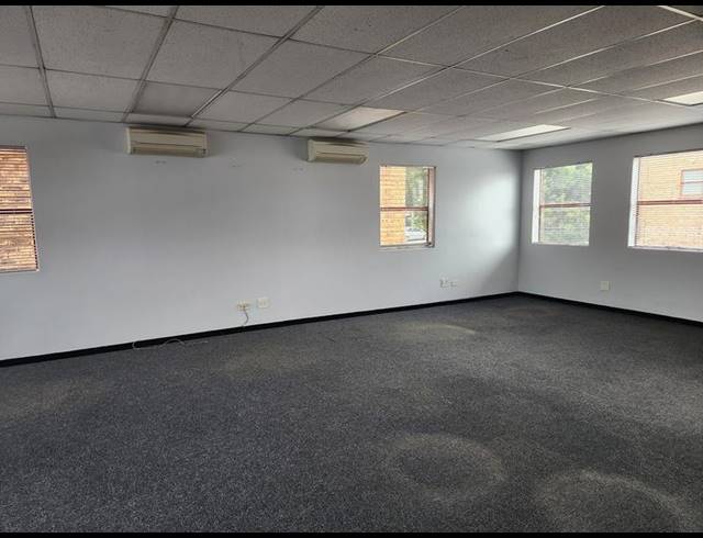 OFFICE FOR SALE IN WELTEVREDEN PARK
